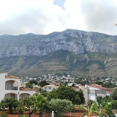Casa Entre Mar Y Montana دينايا